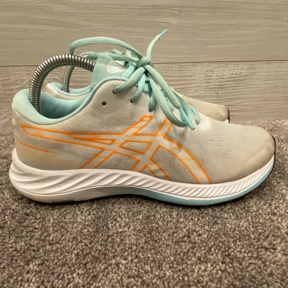 Asics Gel Excite 9 Women’s Athletic Sneakers